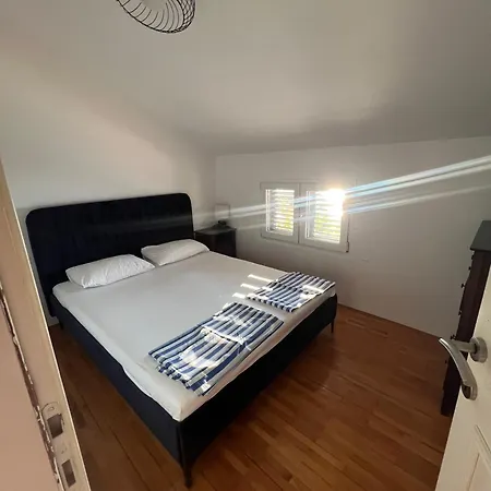 Julia Apartment